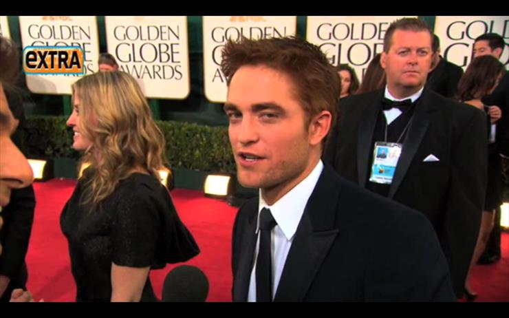 Golden Globes 2011 - Robert-Pattinson-Extracaps.png