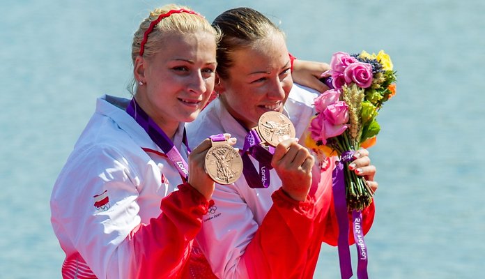 Polskie medale - Beata Mikołajczyk i Karolina Naja.jpg