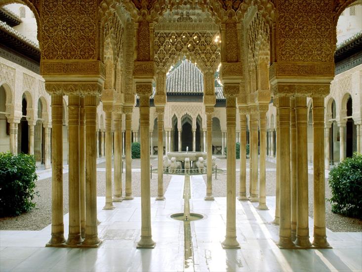 Tapety na pulpit - Court of the Lions, Alhambra, Granada, Spain.jpg