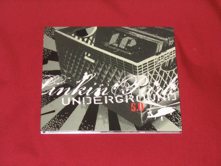 LP - 2005 - Underground V5.0 - 00-linkin_park-underground_v5.0-2005-front.jpg