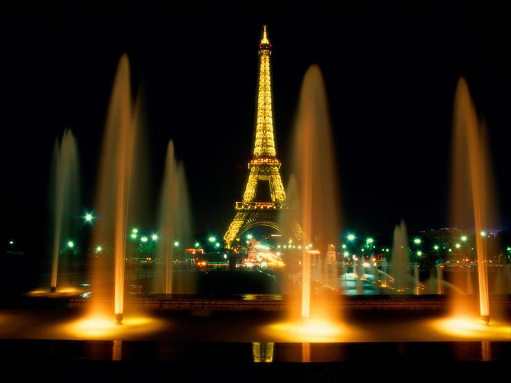Francja - Eiffel Tower at Night, Paris, France.jpg