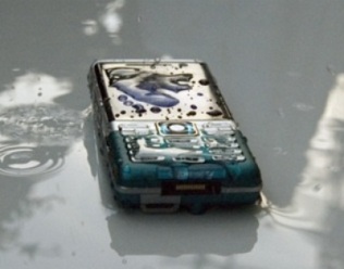 C702 - sony-ericsson-c702-water-resistant-mobile-phone.jpg