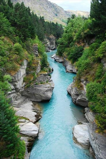 INNE KRAJE- 1 - Rzeka Kawarau w Nowej Zelandii.jpg