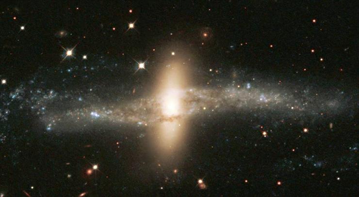 GALAKTYKA - NGC 4650A.jpg