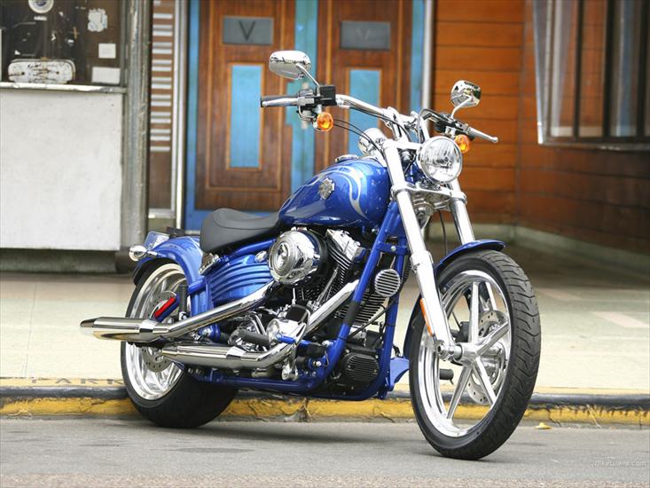 Harley-Davidson - HarleyDavidson_Softail_FXCWC_Rocker_C_04_1024x768.jpg
