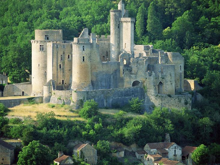 zamki i pałace - Bonaguil Lot Castle, France.jpg